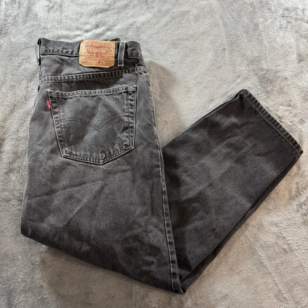 Vintage Levis 550 Mens 36x29 Black Denim Relax Tapered Jeans Red Tab Made In USA